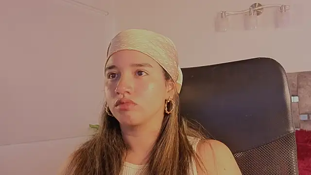 emilyrouxe webcam