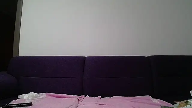 Julianna68 webcam