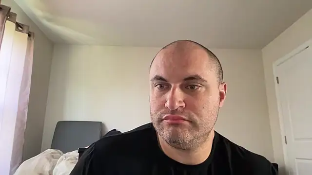 SluggishChase99 webcam