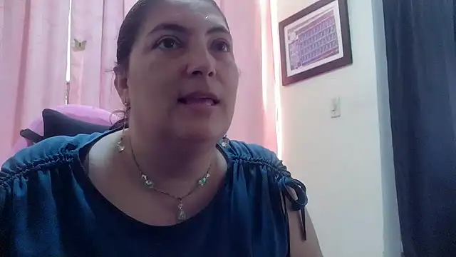 lina_maria99 webcam