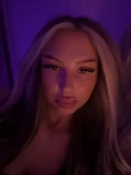 blondeeee