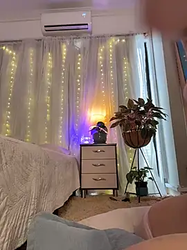Tallulah_Kinky webcam