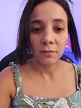 miaeyex - Miaeyex's free webcam - UK Sex Cams