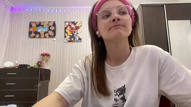 LavetaGossage webcam