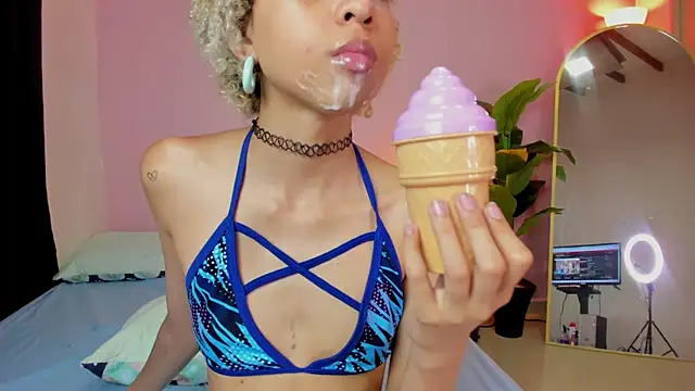 venus_elfie webcam