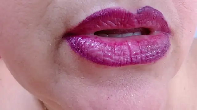 Kerly_Doll webcam