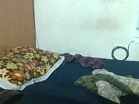 Sexyblackgold webcam