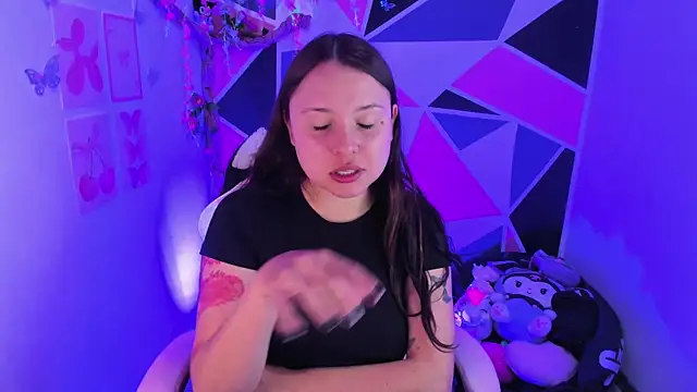 little_emma0 webcam