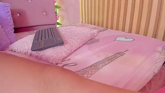 lovely__kiss__ webcam