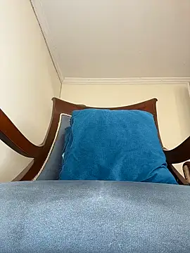 LilaRvsh webcam