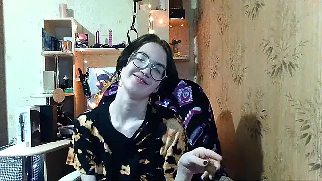 Alessa_Kiss webcam