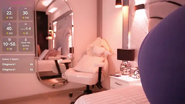 Helena_Whaite webcam