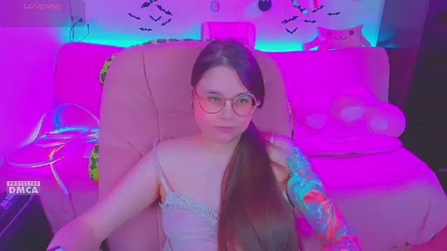 Lolisuccub webcam