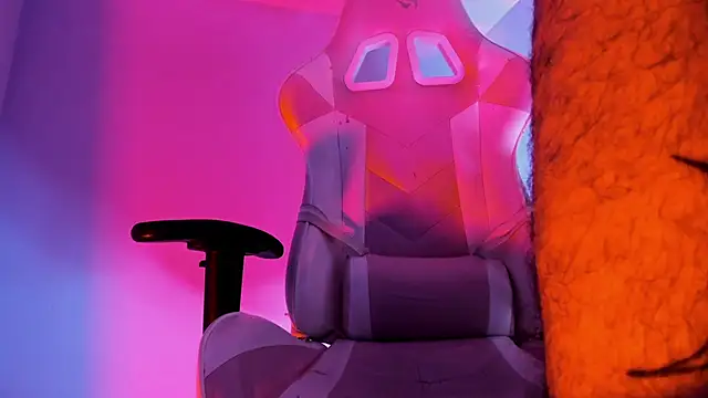 Boss_Domiinator webcam