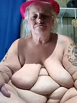 DavisDesires webcam