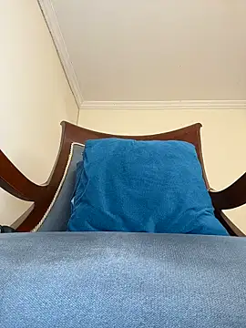LilaRvsh webcam