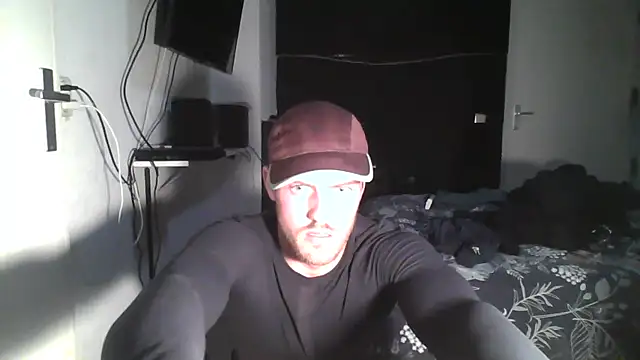 slaveboyrow webcam