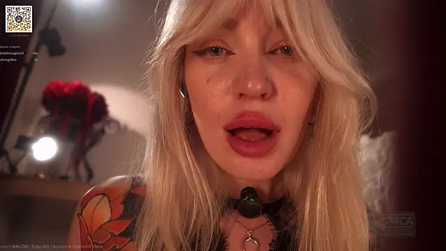 LinaKinky webcam