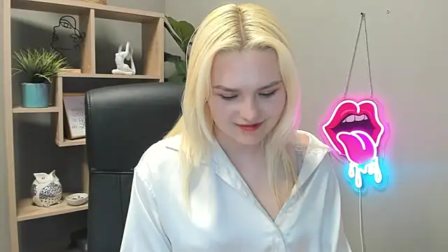 SweetLilyxo webcam