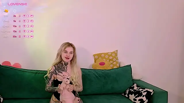 Britney_Lynch webcam