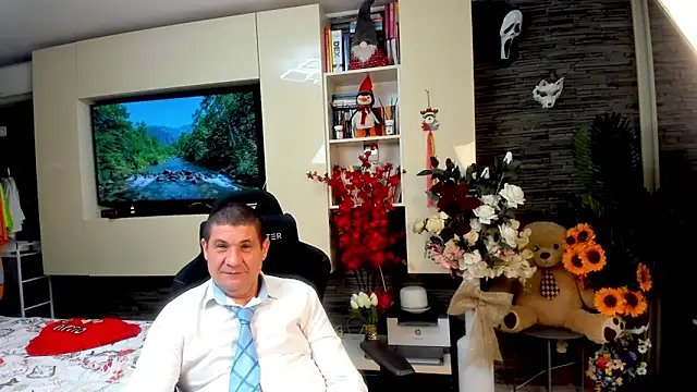 SpartacusDaddy48 webcam