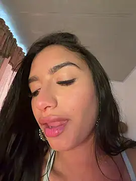 AlinaArgii webcam