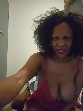 mommy_sienna - Mommy_Sienna's free webcam - UK Sex Cams