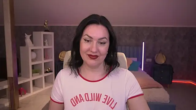 VelvetLuck webcam