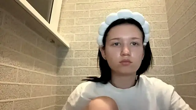 ReneeBossi webcam