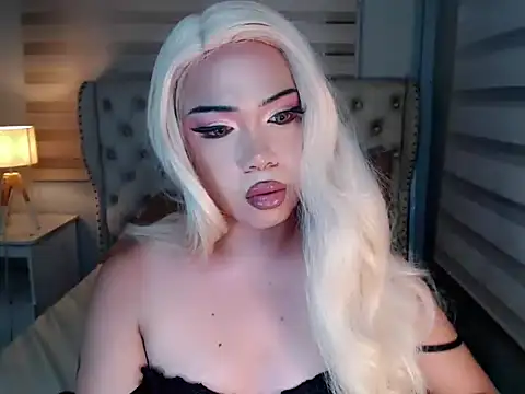 TooTightRebeca webcam