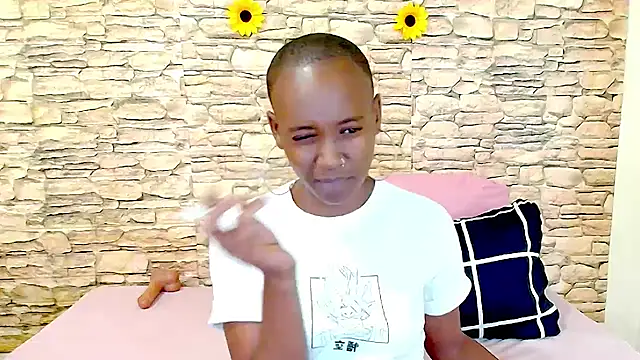 EbonyOlive69 webcam