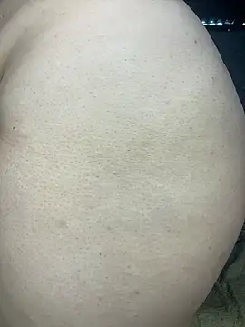 soe_lara - Soe_Lara's free webcam - UK Sex Cams