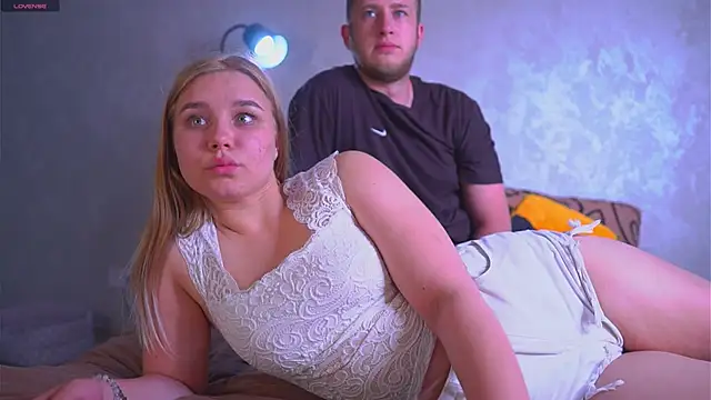 Twixxxyt live sex cam
