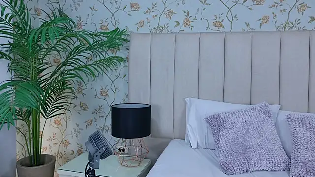 AnitaMore_ webcam
