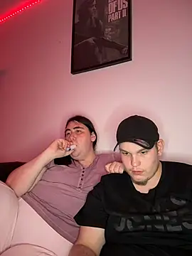 laraundTyler2008 webcam
