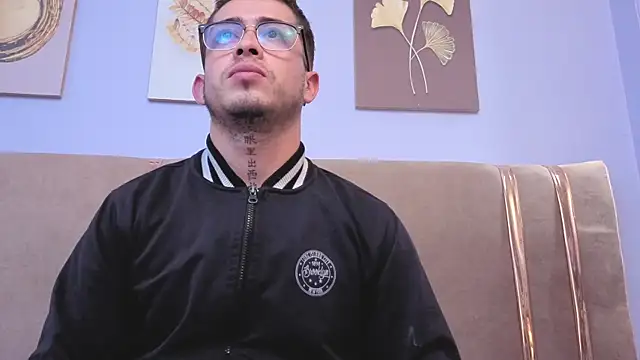 Tommas_Jhonson webcam