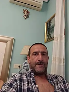 dantrov79 (Ask my age) - PLAY WITH MENÙ..