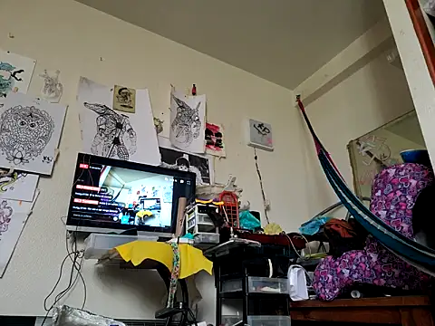 000upskirt000