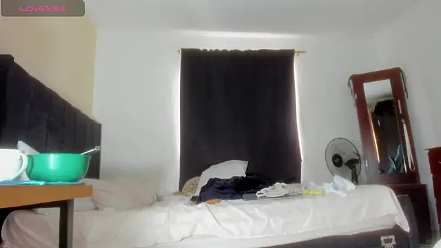 Zuan_zuan777 webcam