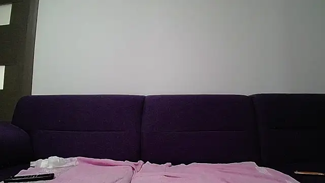 Julianna68 webcam