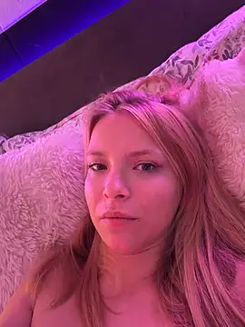AnastasiaAniess webcam
