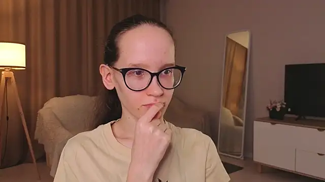 bettybrowni - BettyBrowni's free webcam - UK Sex Cams