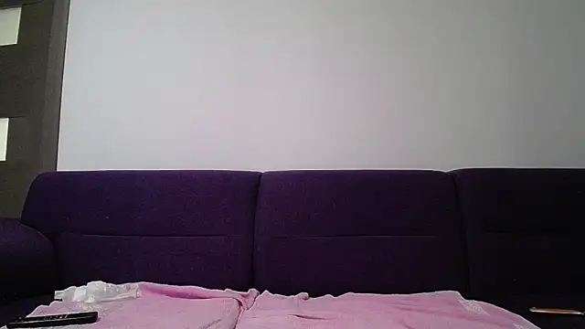 Julianna68 webcam