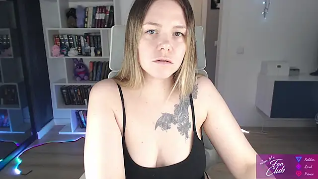 Emma_Bryan webcam