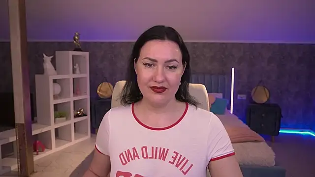 VelvetLuck webcam