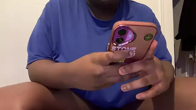 nanaisbackk webcam