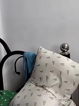 Cute-aryaa webcam