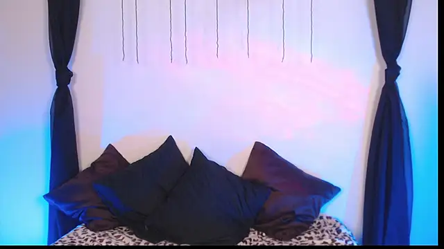 Agatha_Tenebris webcam