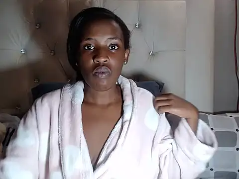BLACKDIAMOND1821 webcam