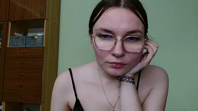 LooveELLYx webcam